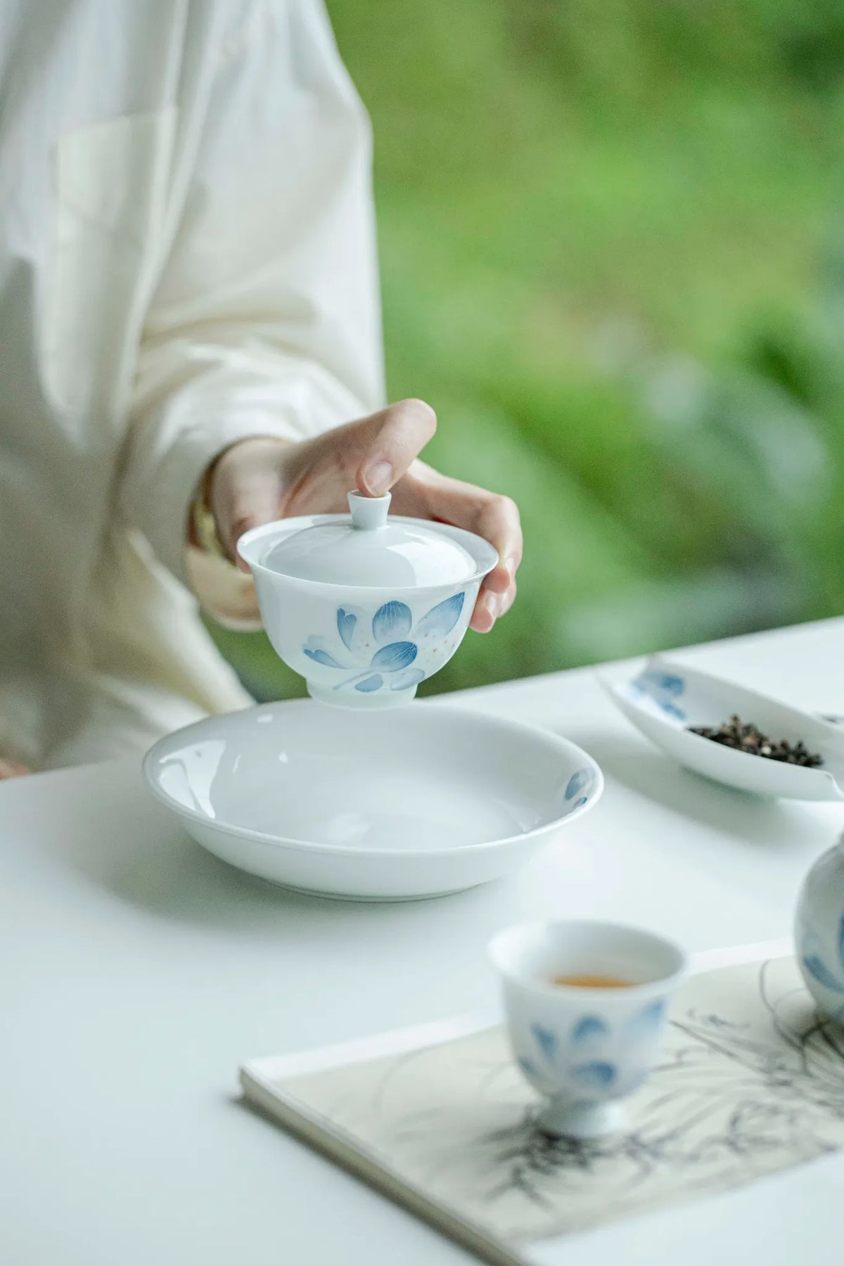 Gaiwan de porcelana Arita – Esmalte Qingyá (145 ml)