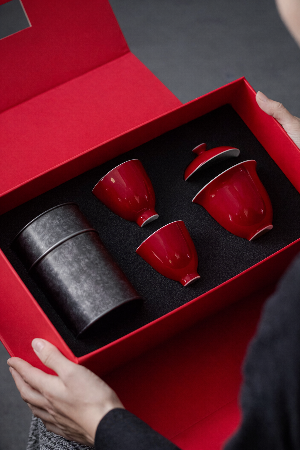 Set de Té: El éxito viene con el año del caballo