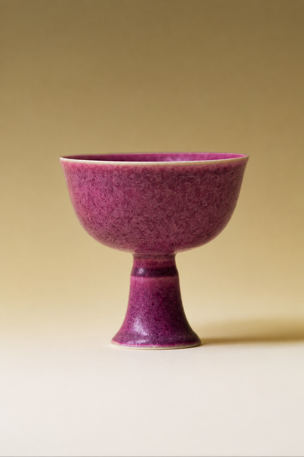 Copa alta estilo Song en porcelana Nightingale Purple